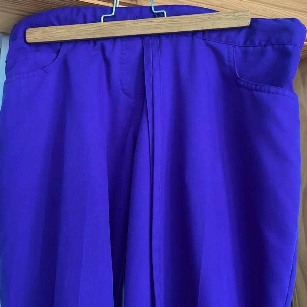 Grey’s Anatomy Women's Purple Scrub Set Size MP - Picture 6 of 7